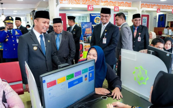 Torehkan Capaian Positif, Kinerja Disdukcapil Kota Pekanbaru Raih Nilai Sangat Baik dari Kemendagri