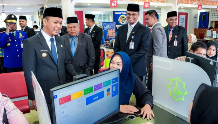 Torehkan Capaian Positif, Kinerja Disdukcapil Kota Pekanbaru Raih Nilai Sangat Baik dari Kemendagri