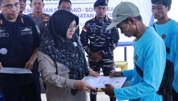 Bupati Siak Beri Edukasi Pelayaran bagi Nelayan dan Pelayar Kapal Tradisional