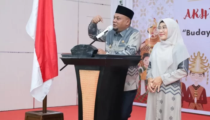 Hadir dan Saksikan Festival Budaya SD Alam Sahabat Qur’an, Wabup Syamsurizal Berikan Apresiasi dan Tekankan Ruang Tumbuh Anak