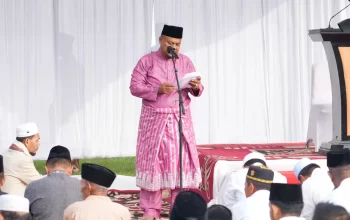 Sholat Idul Adha di Lapangan Tugu, Wabup Syamsurizal Ajak Masyarakat Merawat Persaudaraan dan Kepedulian Sosial