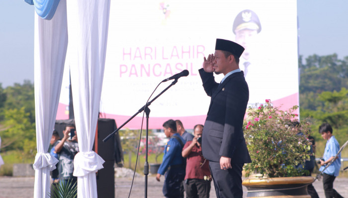 Jadi Inspektur Upacara Hari Lahir Pancasila, Wako Agung Ajak ASN Pemko Jadikan Pancasila Sebagai Pedoman Etos Kerja