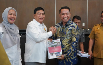 Wabup Husni Tamrin Hadiri Peluncuran Forum DPR RI Dapil Riau, Dorong Penguatan Sinergi Pembangunan Daerah
