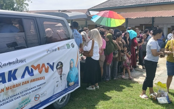 Diserbu Warga Tanjung Rhu, Stok Pangan Mobil Pak AMAN Ludes Kurang dari Satu Jam