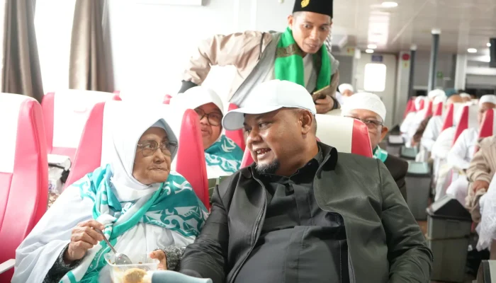 Wabup Syamsurizal Pastikan Kepulangan 225 Jemaah Haji ke Siak Lancar