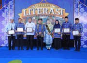 Buka Festival Literasi Kota Pekanbaru 2026, Wako Agung Kukuhkan Forum Komunikasi Pegiat Literasi Pekanbaru