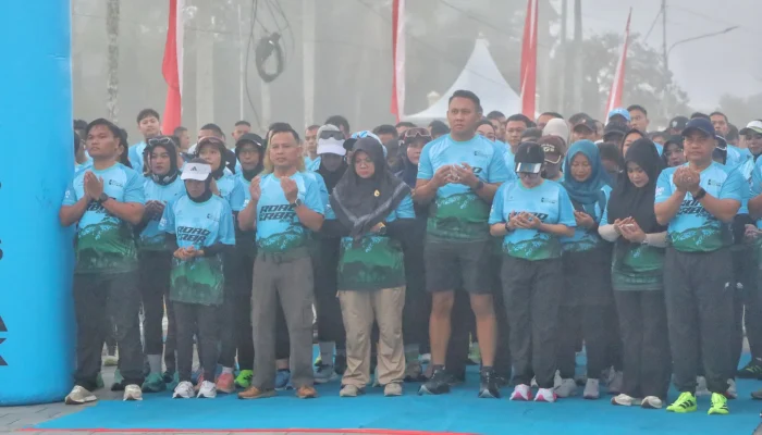 Lepas Road To Bhayangkara Run Polres Siak 2026, Bupati Afni Ajak Masyarakat Hidup Sehat