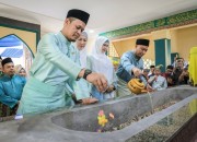 Jelang HUT ke-242 Pekanbaru, Wako dan Wawako Ziarah ke Makam Marhum Pekan di Komplek Masjid Raya Pekanbaru Senapelan