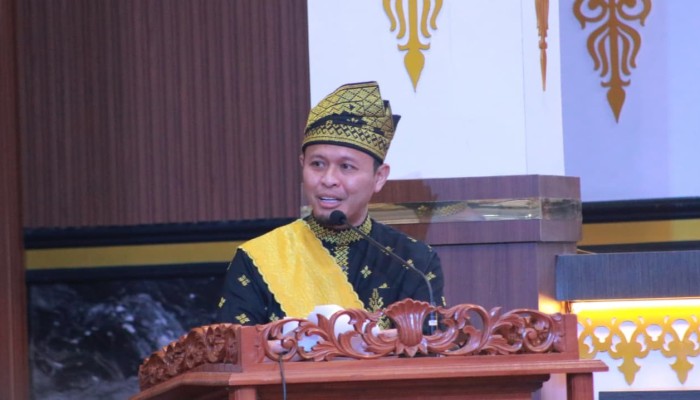Paripurna HUT ke-242, Walikota Agung Paparkan Capaian Kinerja Selama 1,4 Tahun