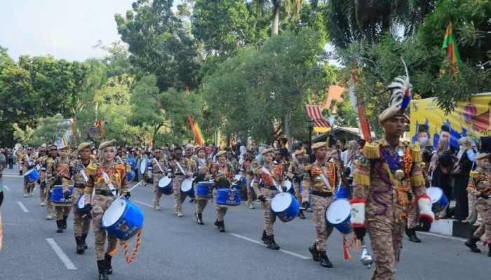 Meriahkan Hari Jadi ke-242 Pekanbaru, Defile Drumcorps Gita Abdi Praja IPDN Pukau Ribuan Masyarakat