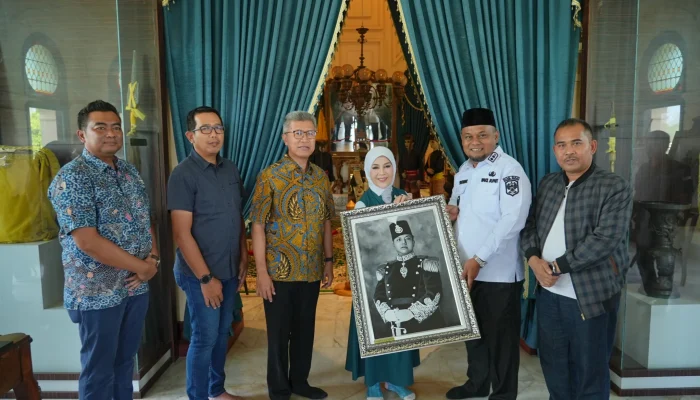 Wabup Syamsurizal Perkenalkan Pesona Negeri Istana kepada Komisaris Bank Mandiri
