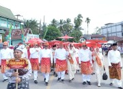Bupati Pelalawan Ikuti Pawai Ta’aruf MTQ ke-44 Tingkat Provinsi Riau di Kuansing
