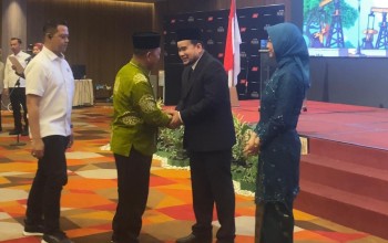 Asisten II Setda Pelalawan Hadiri Pelantikan Direktur PT Bumi Siak Pusako
