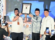 Pemko Pekanbaru Raih Rekor MURI, 9.184 ASN Serentak Baca Surah Al-Mulk di Masjid An Nur