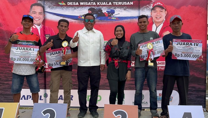 Resmi Ditutup Bupati Zukri, Jum Stepano Sabet Tiga Gelar Juara di Kejuaraan Ketinting Boat Racing 2026