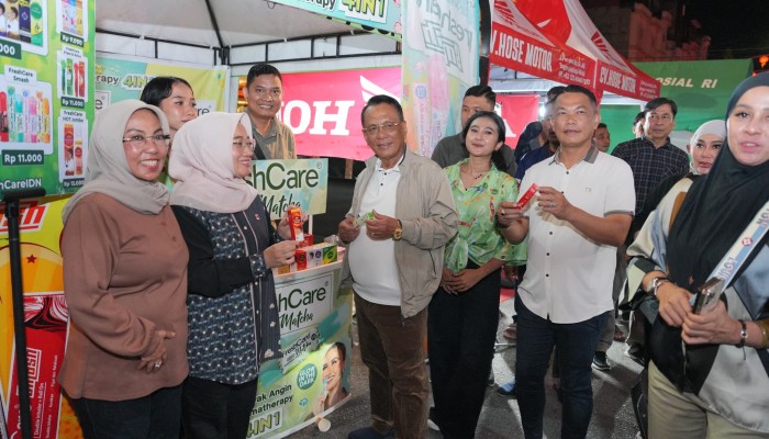 Meriahkan Event Bakar Tongkang Bagansiapiapi 2026, Bupati H. Bistamam Resmikan Bazar Festival Ekraf Pesona Boapi