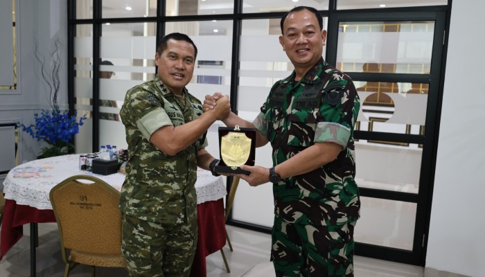 Kodam XIX Tuanku Tambusai Tegaskan Komitmen Pembinaan Satuan, Pangdam Terima Audiensi Denpusen Arhanud