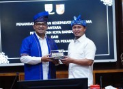 Wako Dukung Pembukaan Kembali Rute Penerbangan Langsung Pekanbaru-Bandung