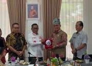 Bupati Zukri Terima Kunjungan Kerja Pemkab Nias Selatan, Paparkan Strategi Optimalisasi PAD