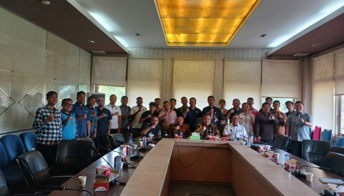 Tindak Lanjuti Perintah Bupati, Sekda Pimpin Rapat Penataan Infrastruktur Telekomunikasi