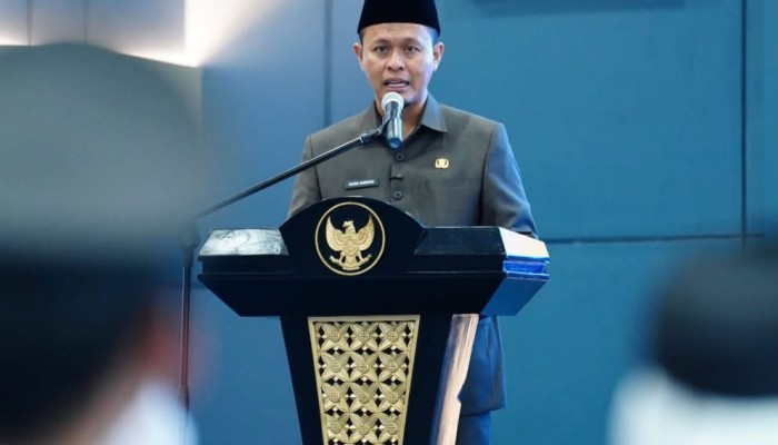 Wali Kota Agung Siapkan Ponsel untuk Ketua RT-RW, Minta Aktif Laporkan Jalan Rusak dan Drainase