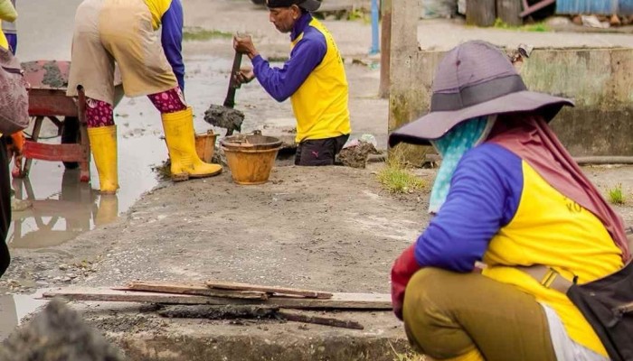 Penanganan Banjir di Pekanbaru Berlanjut, Drainase Jalan Paus – Arengka Dinormalisasi