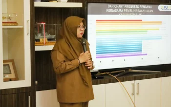 Percepatan Perbaikan Infrastuktur, Bupati Afni Dorong Kolaborasi Tangani 6,4 Km Jalan Rusak KITB-Sungai Rawa