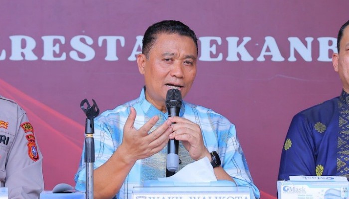 Cegah Terjadinya Aksi Kejahatan, Wawako Pekanbaru Ajak Warga Aktifkan Siskamling