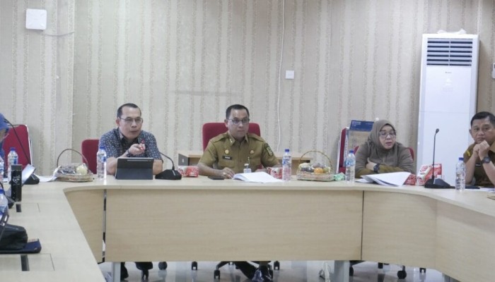 Sekda Fauzi Efrizal Buka Forum Komunikasi JKN, Dorong Pemutakhiran Data Menuju Target UHC Rohil