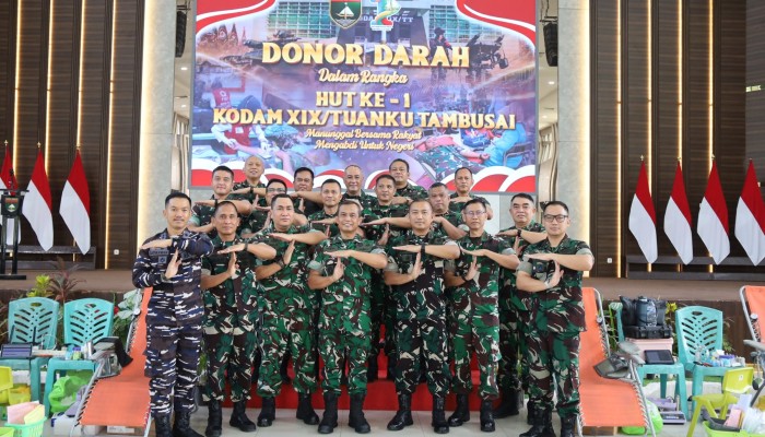 HUT Ke-1 Kodam XIX Tuanku Tambusai, TNI, Polri dan Persit Bersatu dalam Aksi Donor Darah