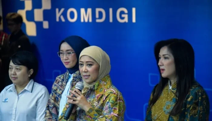 Maraknya Hoaks Demo Jelang HUT RI, Menkomdigi Minta Media Percepat Verifikasi Fakta