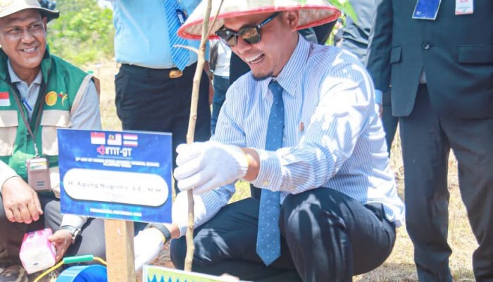 IMT-GT, Wako Agung dan Kepala Daerah dari Tiga Negara Tanam Pohon di Pekanbaru