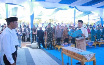 Wali Kota Minta Ketua RT dan RW Rumbai Timur Langsung Bekerja Usai Dilantik