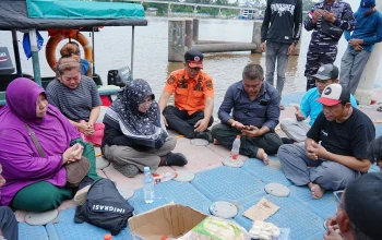 Bocah Tenggelam di Sungai Siak, Bupati Afni Beri Dukungan Moril Kepada Keluarga dan Minta Maksimalkan Pencarian Korban