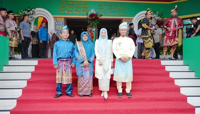 Hadiri Peringatan Hari Jadi ke-69 Provinsi Riau, Bupati Afni: Kabupaten Siak Siap Bersinergi Memajukan Riau