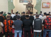 Menjemput Fajar dengan Kebersamaan, Kasdam XIX/Tuanku Tambusai Bersama TNI-Polri Sholat Subuh di Pekanbaru