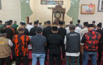 Menjemput Fajar dengan Kebersamaan, Kasdam XIX/Tuanku Tambusai Bersama TNI-Polri Sholat Subuh di Pekanbaru