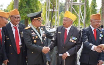 Saat Merah Putih Berkibar di Riau, Pangdam XIX/Tuanku Tambusai Berdiri Bersama Para Pemimpin Daerah