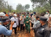 Pangdam XIX/Tuanku Tambusai Tinjau Langsung Karhutla di Kerumutan