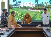 Sinergi Pemkab Siak dan Dunia Usaha, 30 Km Jalan Kabupaten Diperbaiki dari Program CSR