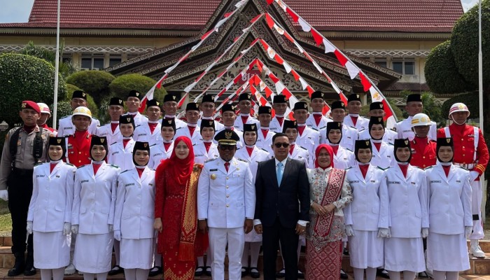 Bupati Pelalawan Pimpin Upacara Peringatan Detik-Detik Proklamasi Kemerdekaan RI ke-81