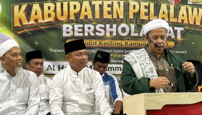 Wakil Bupati Pelalawan Ajak Masyarakat Perkuat Ikhtiar dan Doa Melalui Pelalawan Bersholawat
