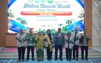 Bupati Siak Soroti Nasib Guru di Pelosok Kampung, Minta PGRI Suarakan ke Pusat