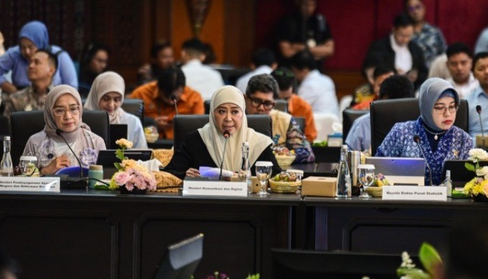 Meutya Hafid: SPLP Komdigi Proses 19,8 Juta Transaksi Perlinsos Digital, Layani 5,4 Juta KK