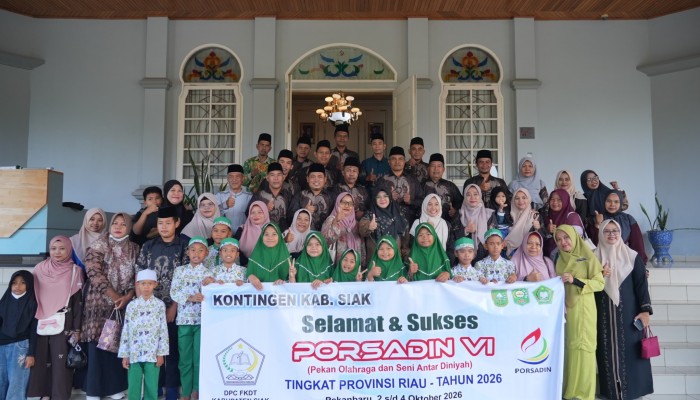 Lepas Kontingen PORSADIN Siak, Bupati Afni: Berangkat Bertanding, Kalian Sudah Jadi Pemenang