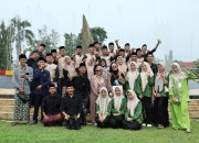 Ribuan Santri Penuhi Rumah Rakyat, Bupati Afni Berbaur dalam Semarak HSN 2026