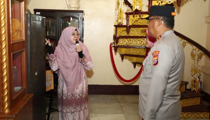 Kapolda Riau Sambangi Siak, Bupati Afni Paparkan Sejarah Kesultanan hingga Potensi Wisata